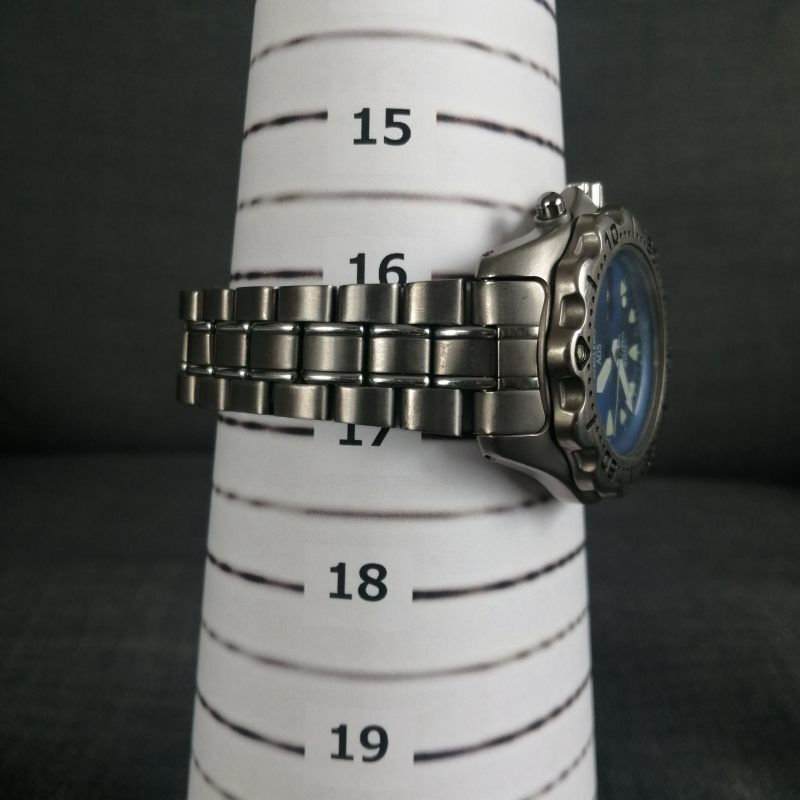 【送料無料、即決価格有】旧人気ダイバーモデル SEIKO AGS(KINETIC) TITANIUM SCUBA 希少美品、キャパシタ新品交換済_画像9