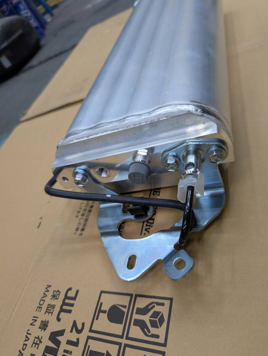 . мир 4 год LS500 оригинальный ресивер пневматической подвески 