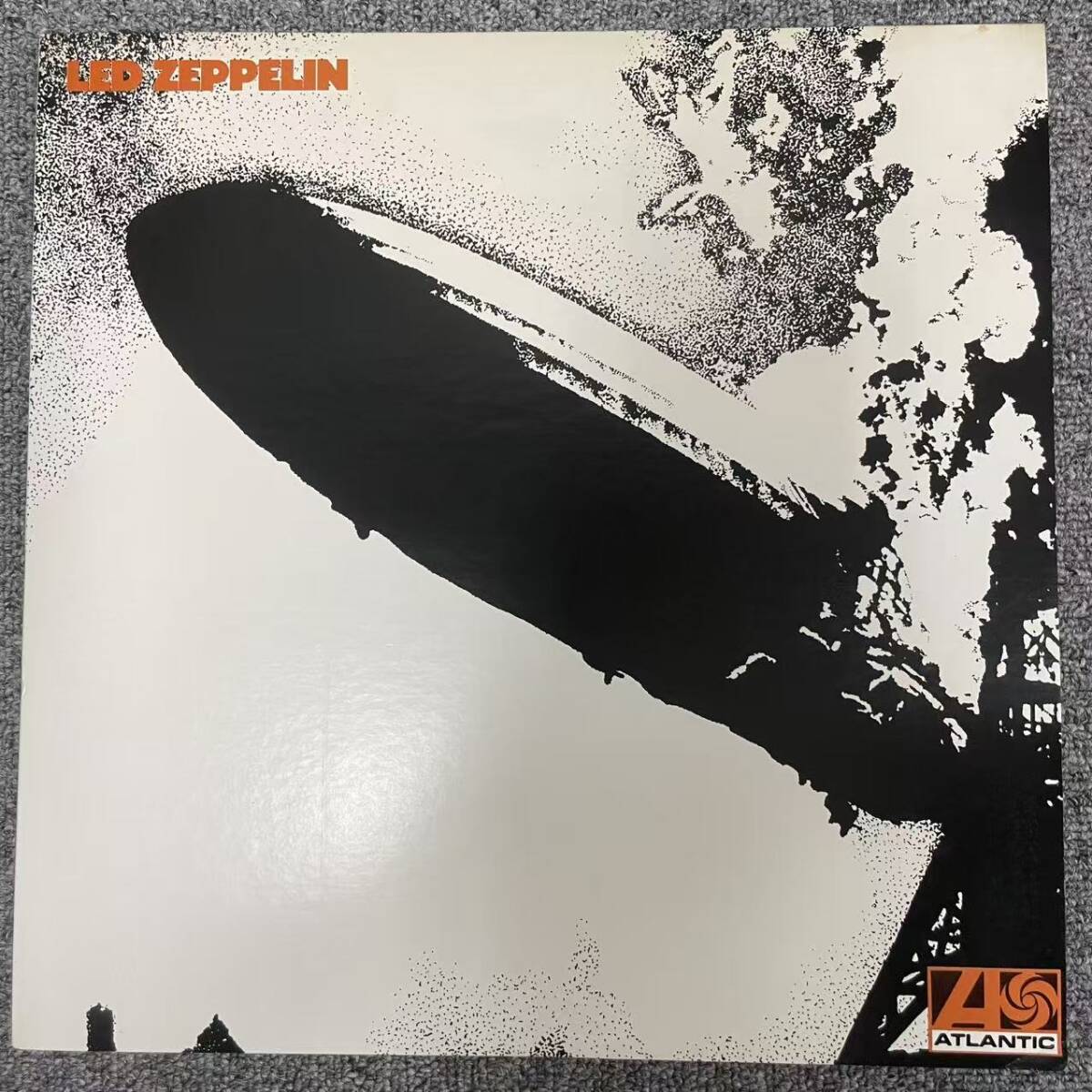 Led Zeppelin(レッド・ツェッペリン)「Led Zeppel Ⅰ」LP（12インチ）/Atlantic(P-6516A)/洋楽ロック/NF102228_画像1