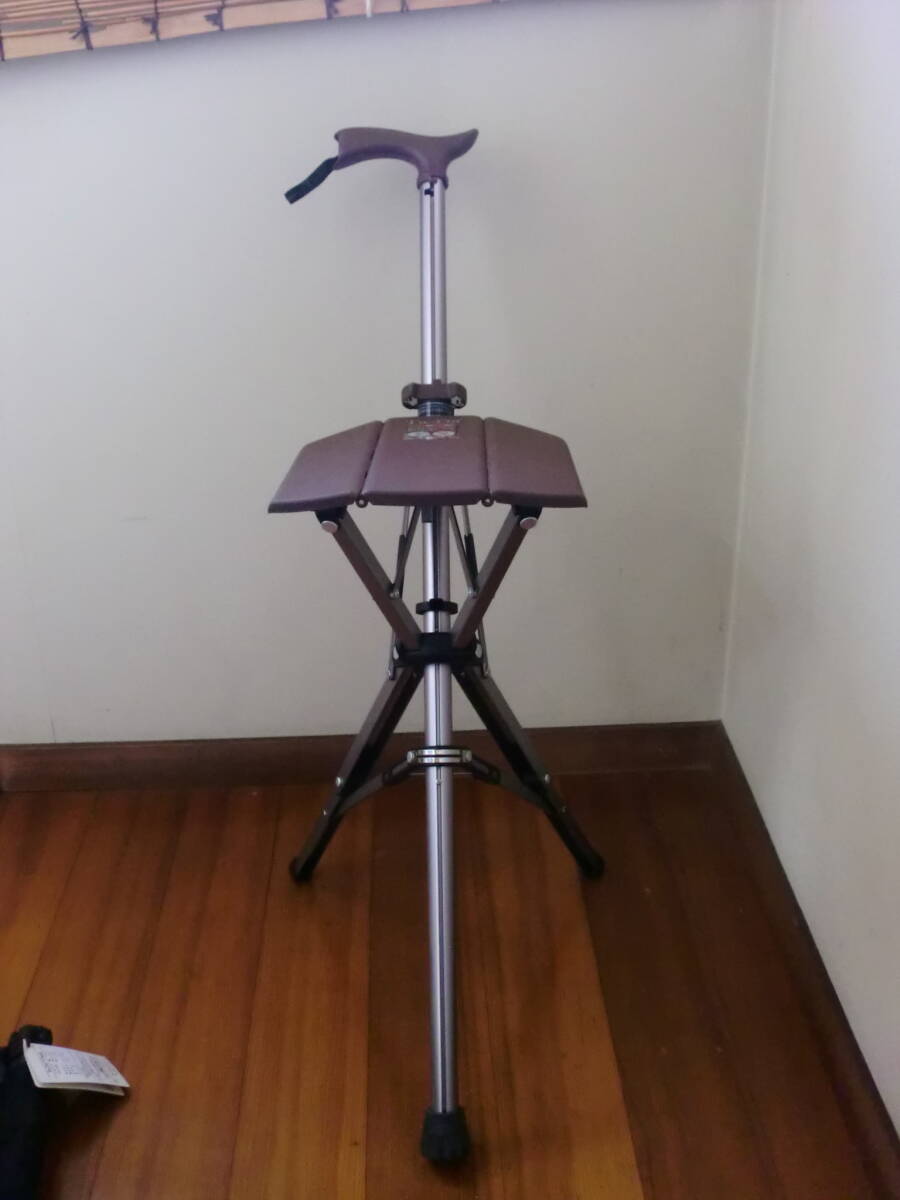 椅子になる杖 ダータチェア アメリカ製 耐荷重80kg 介護 術後 外出 休憩 Da-Ta_画像3