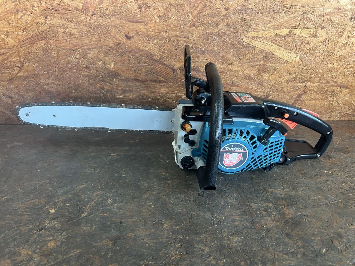 【10】14　エンジンチェンソー　マキタ　Makita　ME333　チェーンソー　現状品　ジャンク_画像1