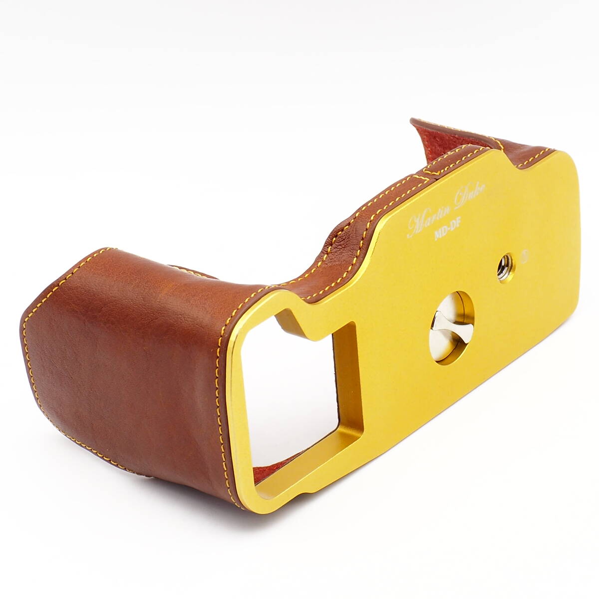 Nikon Df 専用 ボディケース [Martin Duke] Red Brown Italian Leather & Metal Base 上質イタリアンレザーと華やかなベースプレート大人気_画像8