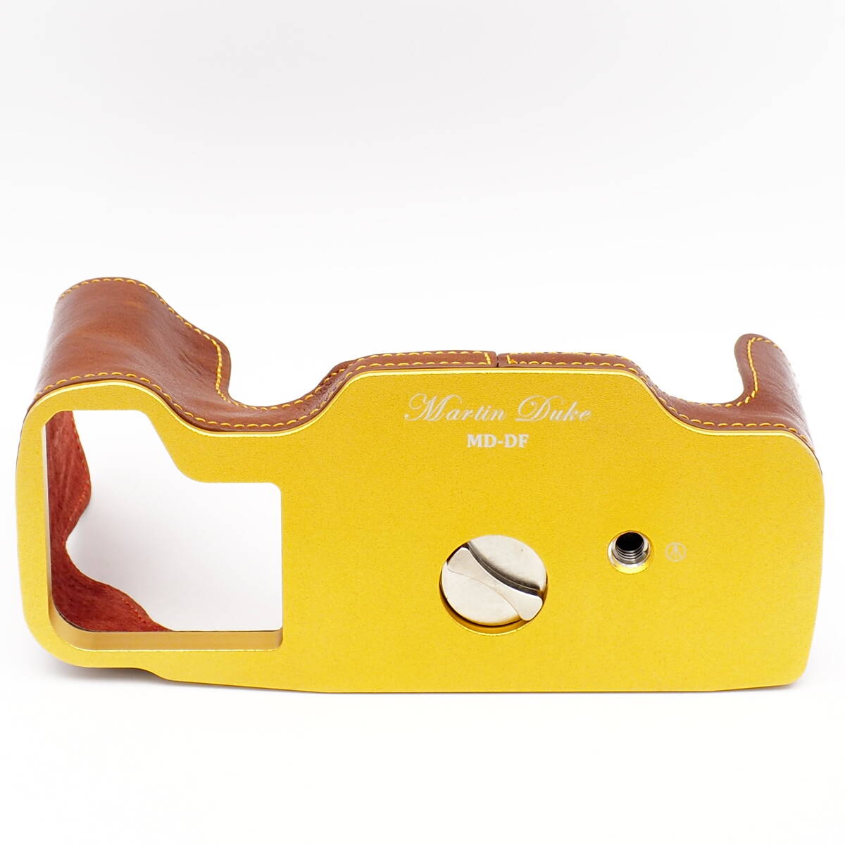 Nikon Df 専用 ボディケース [Martin Duke] Red Brown Italian Leather & Metal Base 上質イタリアンレザーと華やかなベースプレート大人気_画像9