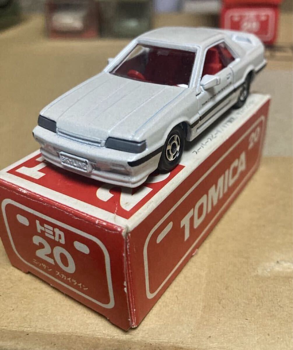 トミカ 1/62 R31スカイライン 初期リアウイング 日産スカイラインR31 パールホワイト 赤箱フタ書込み.日本製 トミカ20 _画像1