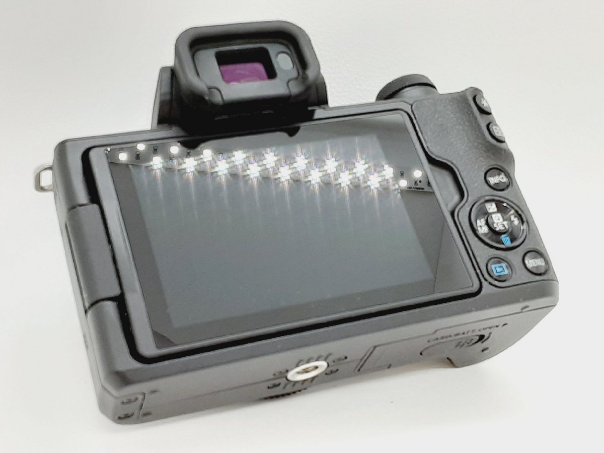 ★ キャノン Canon EOS kiss M ダブル レンズ キット EF-M 55-200 15-45 mm 一眼 ミラーレス カメラ 動作未確認 ジャンク 【中古】 dgs4684_画像3