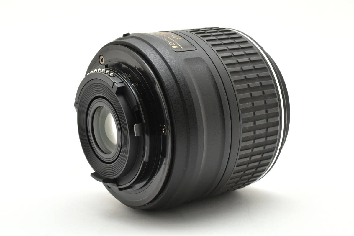 Nikon AF-S DX ニッコール カメラレンズ 18-55mm f3.5-5.6 G VR II ブラック フード付き ニコン 404_画像4