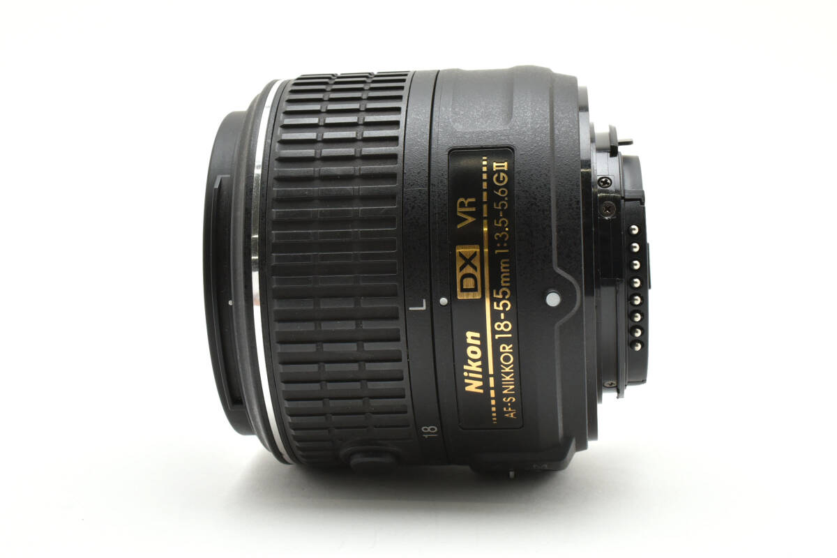 Nikon AF-S DX ニッコール カメラレンズ 18-55mm f3.5-5.6 G VR II ブラック フード付き ニコン 404_画像9