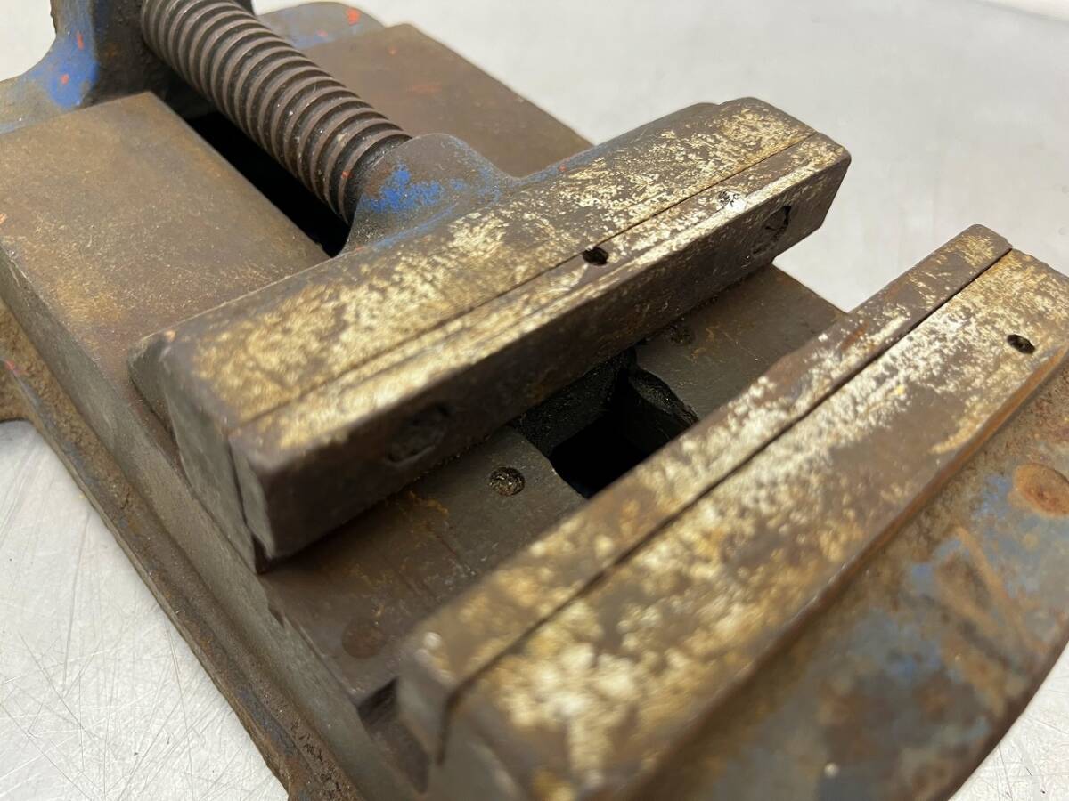 (倉T1464) 万力 バイス 110mm ベタバイス_画像2