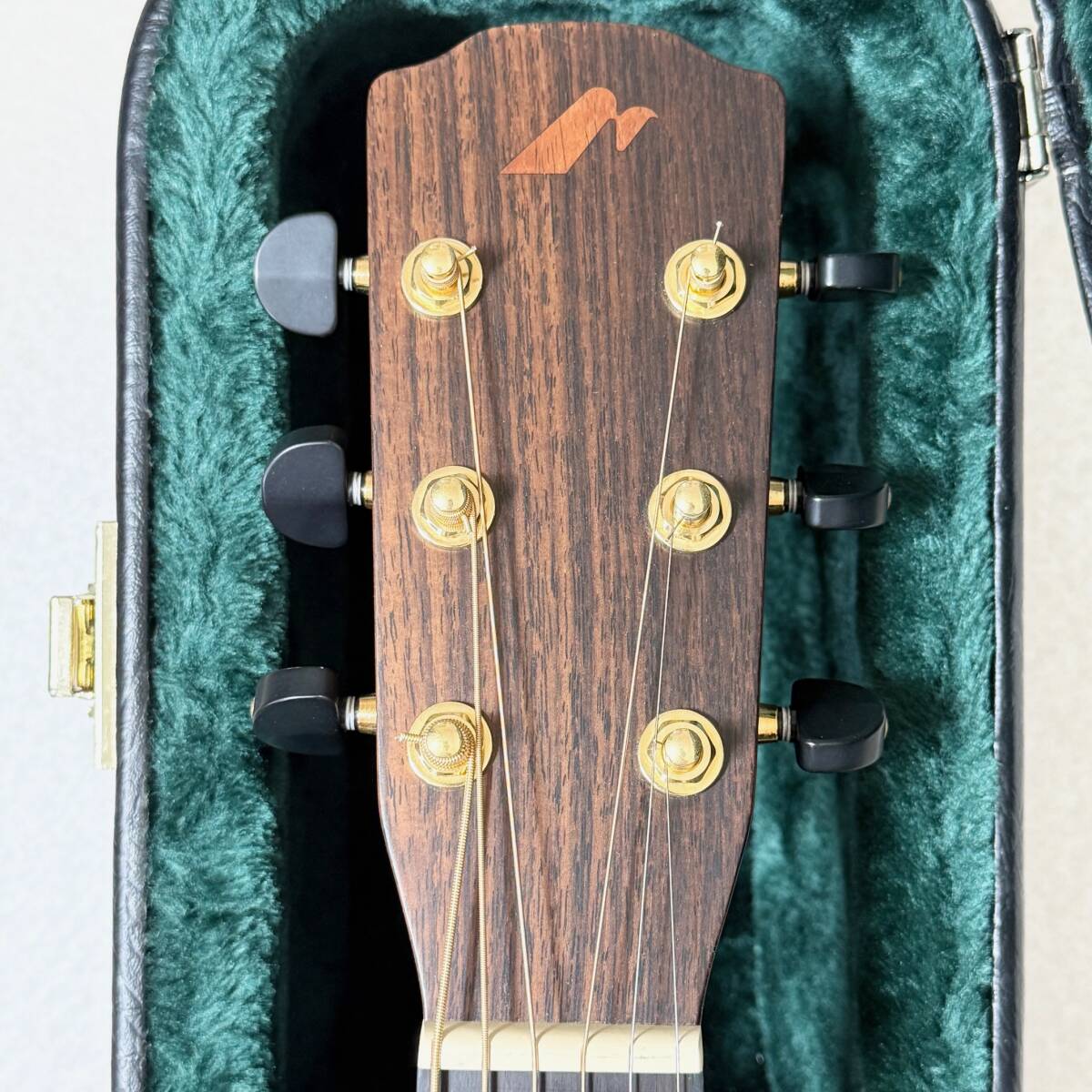 美品 Morris アコースティックギター S-92Ⅲ 日本製 単板 ハードケース 付属品付 モーリス_画像4