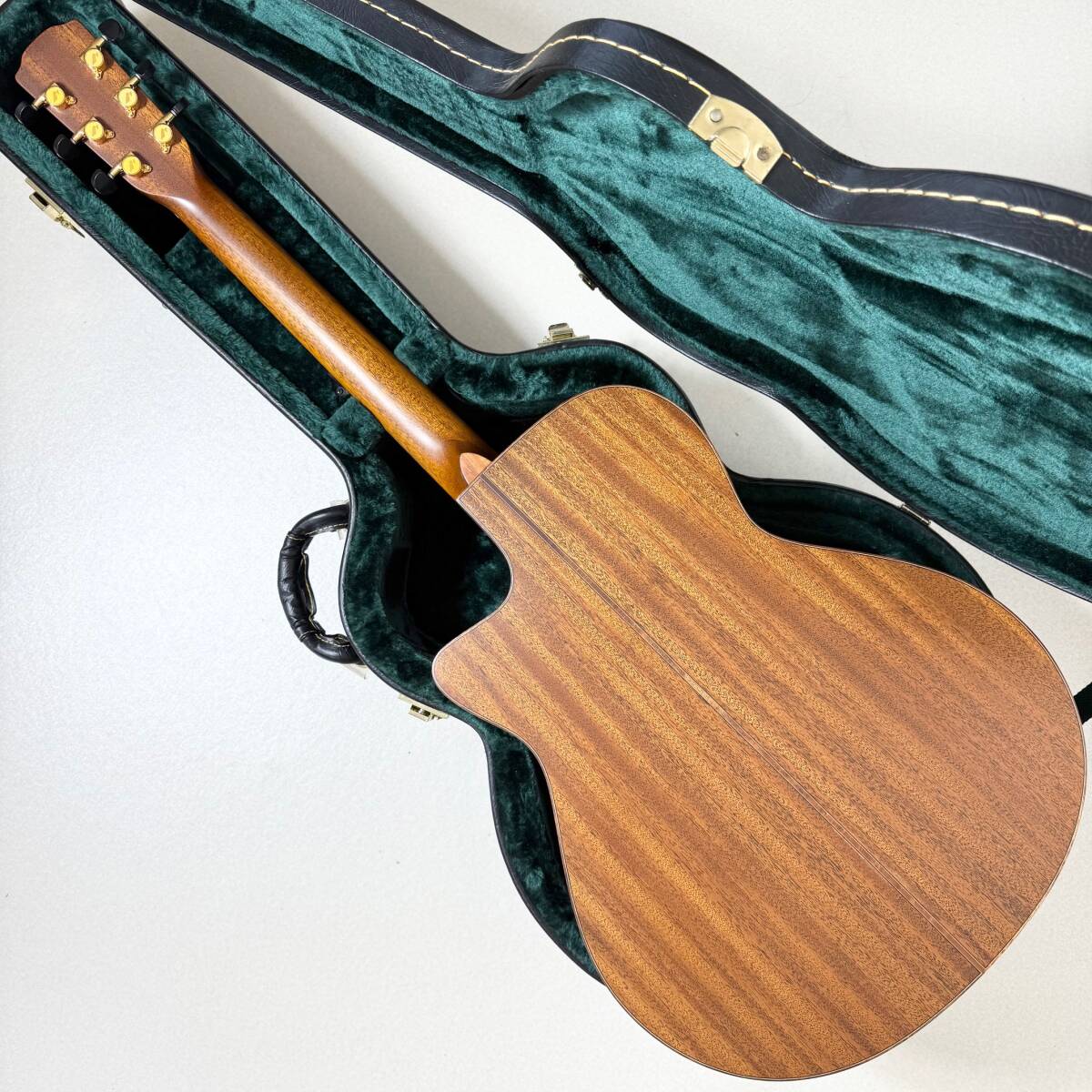 美品 Morris アコースティックギター S-92Ⅲ 日本製 単板 ハードケース 付属品付 モーリス_画像7