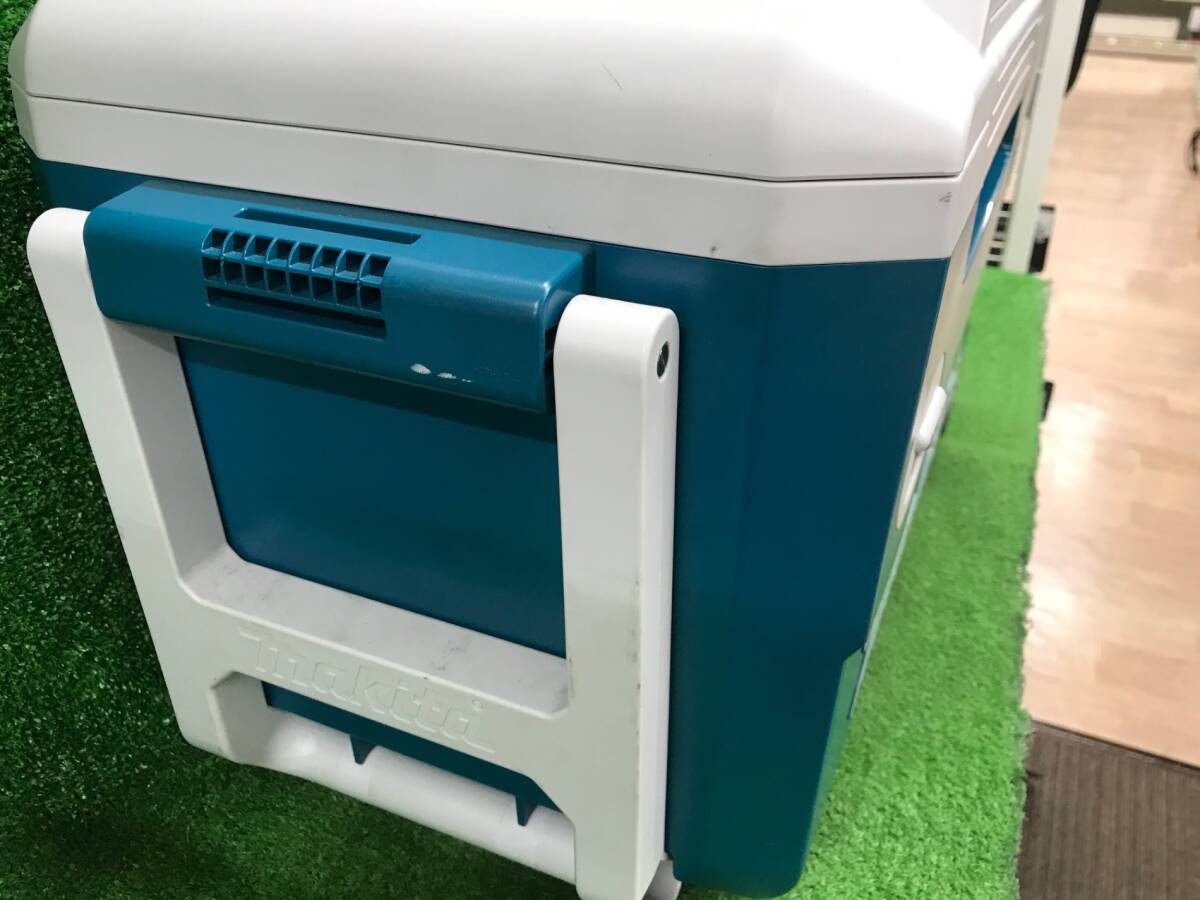 【中古品】★makita(マキタ) 18v充電式保冷温庫 (本体のみ) CW180DZ / IT2CEAM8AHKW_画像6