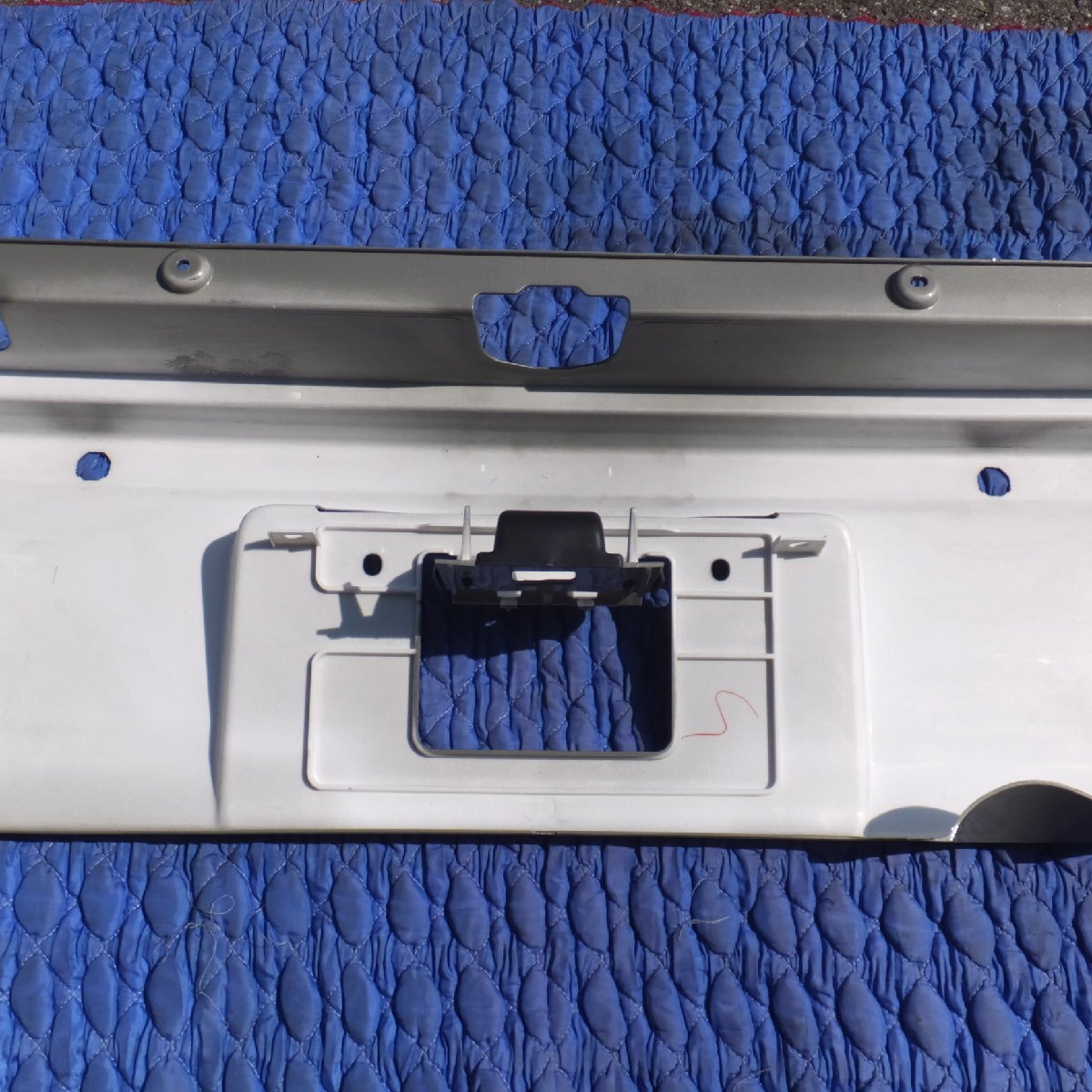 岐阜発 新車外し★日産 NISSAN 純正 クリッパー GX リアバンパー 71811-50T0 グレー系　テールライト 付　スズキ エブリィ OEM★_画像7