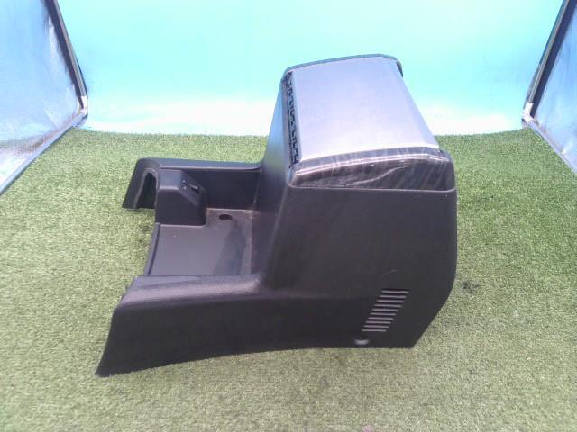 エルグランド DBA-TE52 コンソールボックス 250ハイウェイスタープレミアム K23_画像3