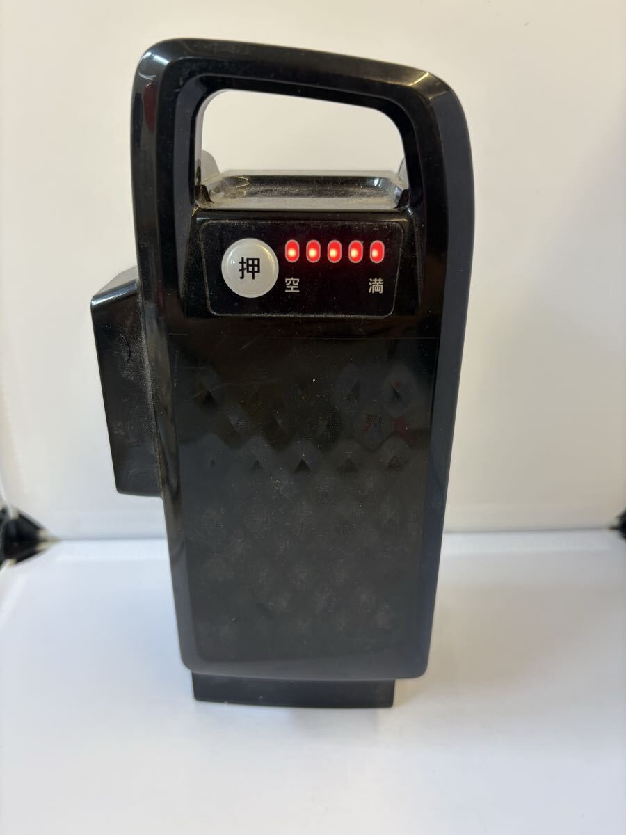 早708-056 Panasonic 電動自転車 バッテリー NKY576B02A 8Ah パナソニック 電動アシスト _画像1