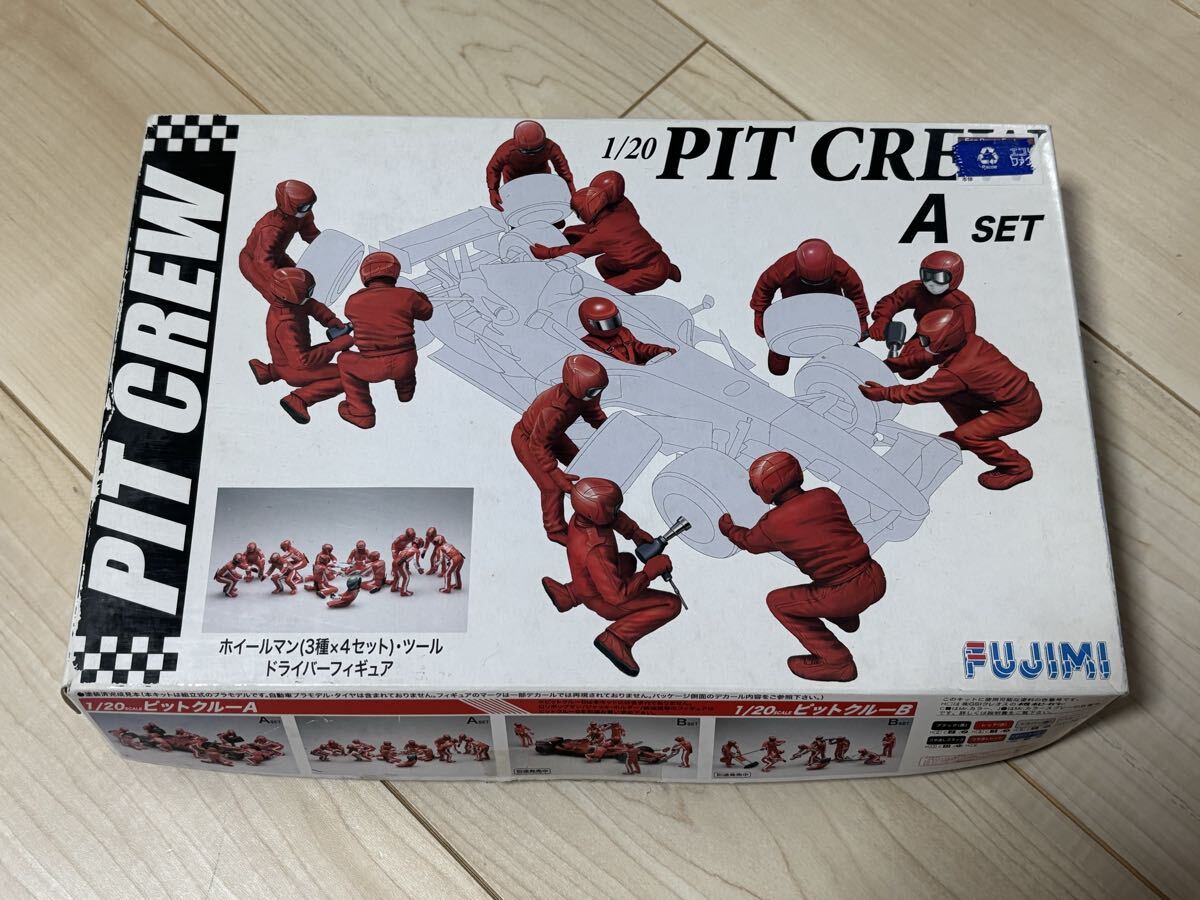 未組立　フジミ　1/20 ピットクルー　Aセット　プラモデル_画像1