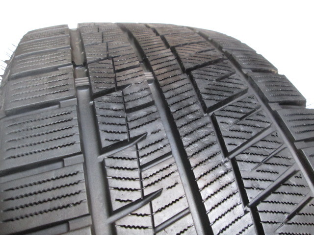 M3-150(送料無料/代引きOK)ランクE 中古 美品 バリ溝 225/45R18 GRIPMAX GRIPICEX 2024年 8分山 スタッドレス 1本のみ_画像5