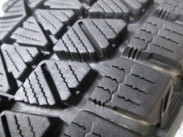 M3-156(送料無料/代引きOK)ランクE 中古 美品 バリ溝 175/80R15 BRIDGESTONE BLIZZAK DM-V3 2019年 9分山 スタッドレス 1本のみ_画像2