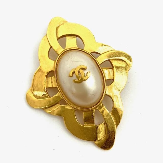 仙104 CHANEL ココマーク フェイクパール ブローチ 97P ゴールドカラー ひし形 シャネル ヴィンテージ アクセサリー