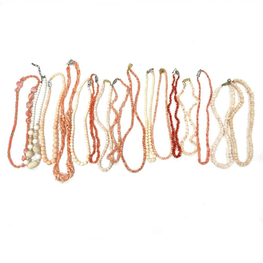 仙1【1スタ】サンゴ まとめ 約1kg 赤珊瑚 本珊瑚 桃色 ピンク コーラル SILVER 刻印 含む ネックレス イヤリング ブローチ 指輪 カフスの画像4