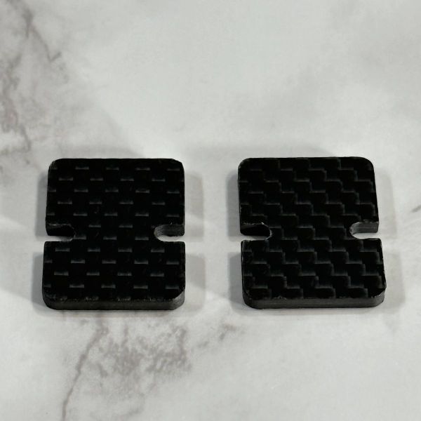 カートリッジスペーサー ドライカーボン製 2.0mm 2枚 特注品 SHURE M97 DENON DL103 AT33 Ortfon Kontrapunkt DECCA MC20/30 U684_画像3