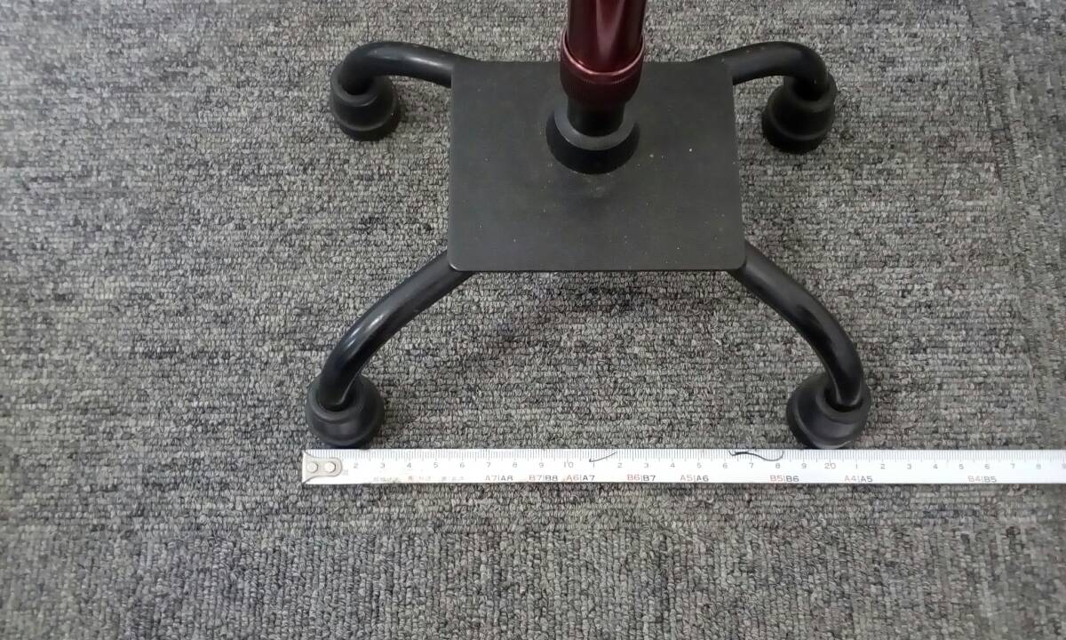 ◇四点杖　2段型　S字　伸縮　高さ調節可能　アルミ製　750g　軽量　歩行補助　高齢者　杖　中古品_画像9