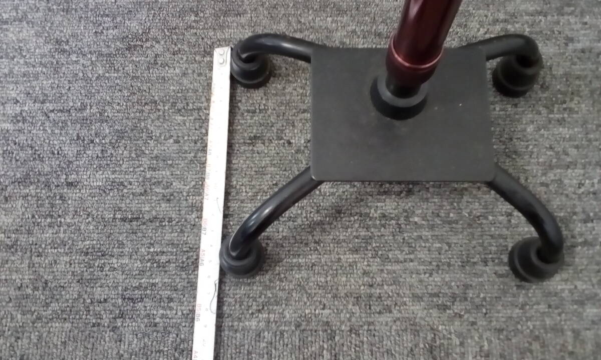 ◇四点杖　2段型　S字　伸縮　高さ調節可能　アルミ製　750g　軽量　歩行補助　高齢者　杖　中古品_画像8