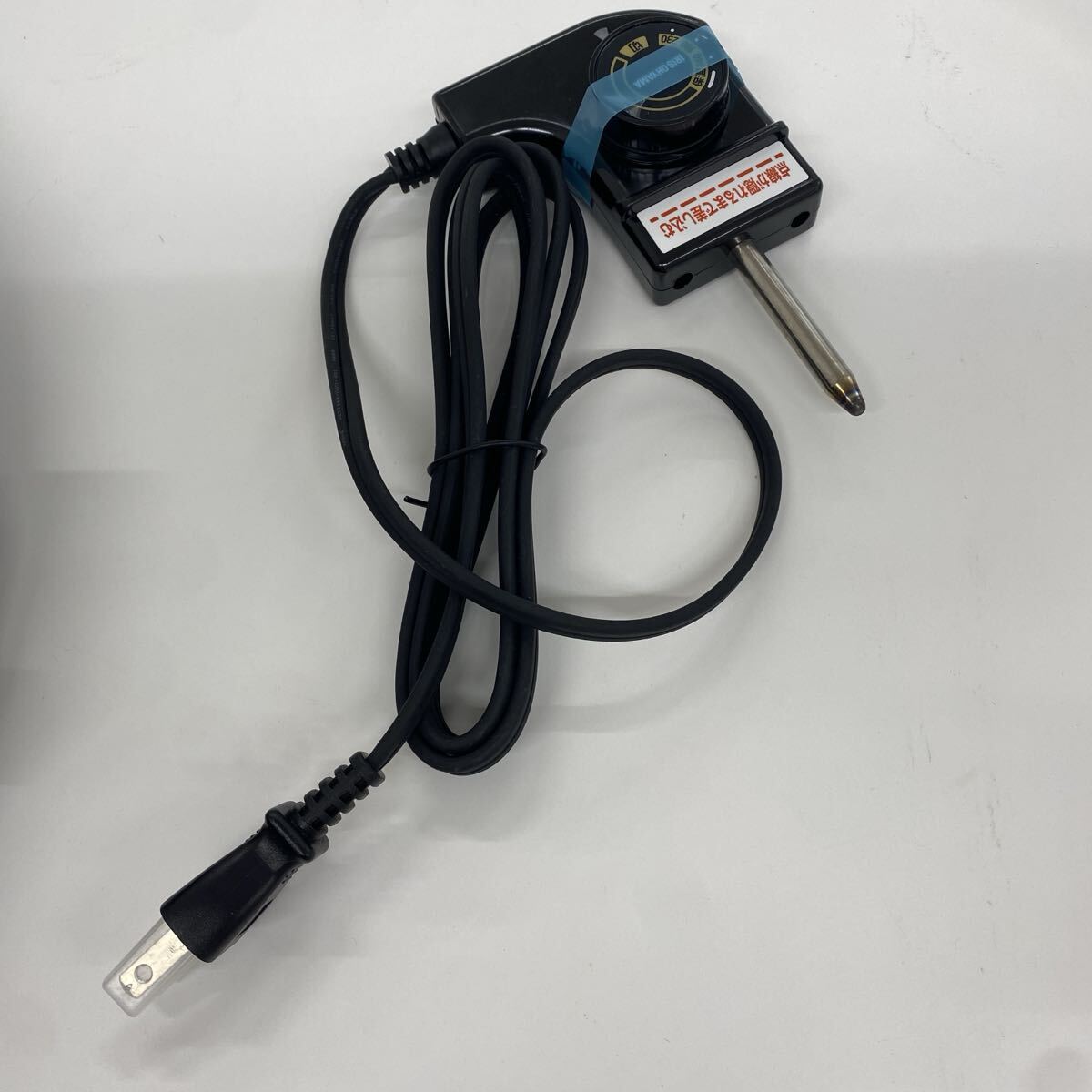 【新品未使用】IRIS OHYAMA アイリスオーヤマ ホットプレート IHP-C320-B 丸型 フッ素コーティング 温度調節 強化ガラス蓋 管理番号SB669_画像3