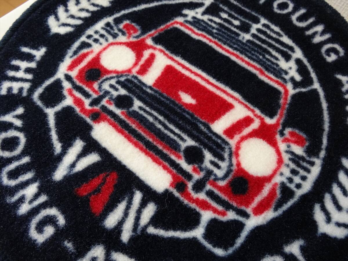 ★送料無料! VAN JACKET ヴァンヂャケット ＜カークラブコレクション＞人気のカーグラフィックを大胆に施したチェアパッド★_画像2