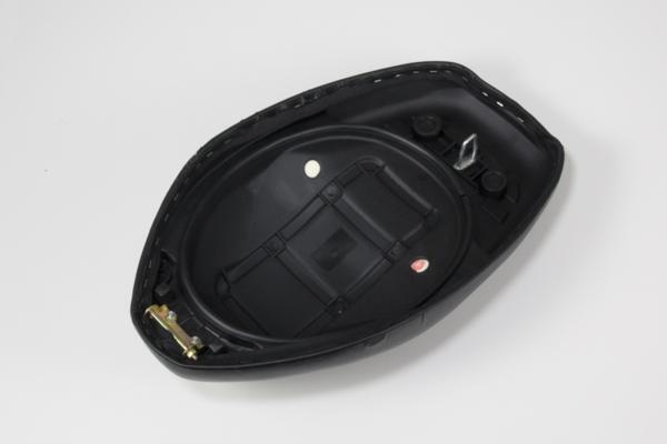 新品 ヤマハ 4サイクル ジョグ SA36J/SA39J ベース付 シートの画像2