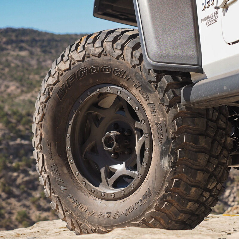 プラド 35X12.50R17 ホイールセット | BFグッドリッチ マッドテレーン KM3 & ナイトロパワー M10 パーシング 17インチ 6穴139.7_画像6