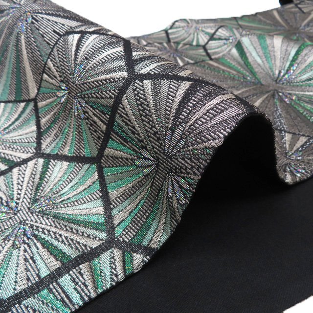 袋帯 未使用 正絹 セミフォーマル 仕立て上がり 六通 金華山織 幾何学模様 箔糸 黒色 緑系色 銀 きもの北條 A1286-16_画像6