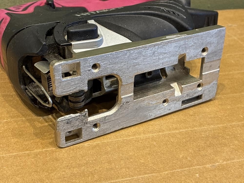 021# рекомендация товар # Hitachi Koki 135mm беспроводной лобзик CJ18DSL зарядное устройство, аккумулятор 1 шт приложен 