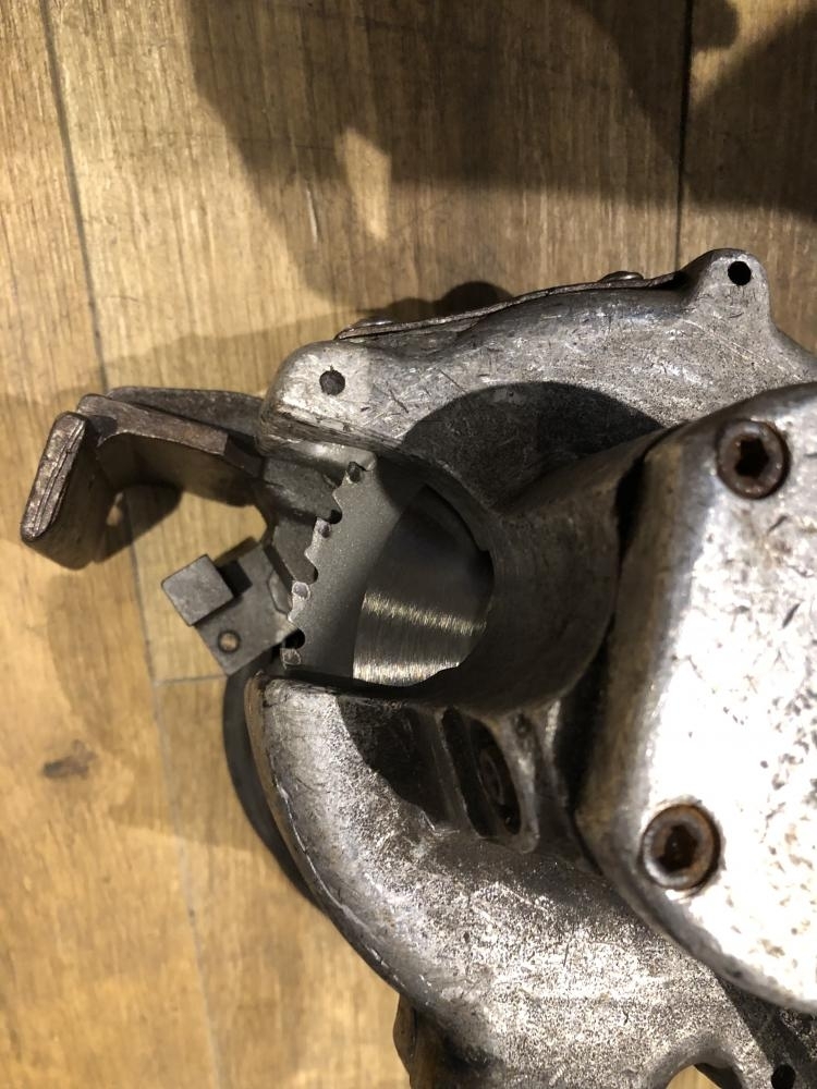 001! утиль! Hitachi арматурный профиль прямой угол режущий станок модель неизвестен немного шумит есть