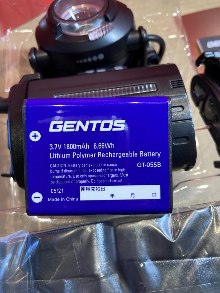 025! не использовался товар * блиц-цена!GENTOS Gentos LED передняя фара head War zHW-X533H товары долгосрочного хранения экстерьер царапина загрязнения есть