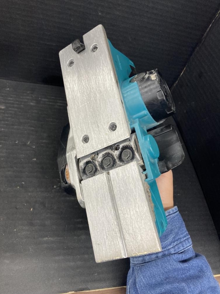 006□おすすめ品□マキタ 82mm充電式カンナ KP180D_画像6