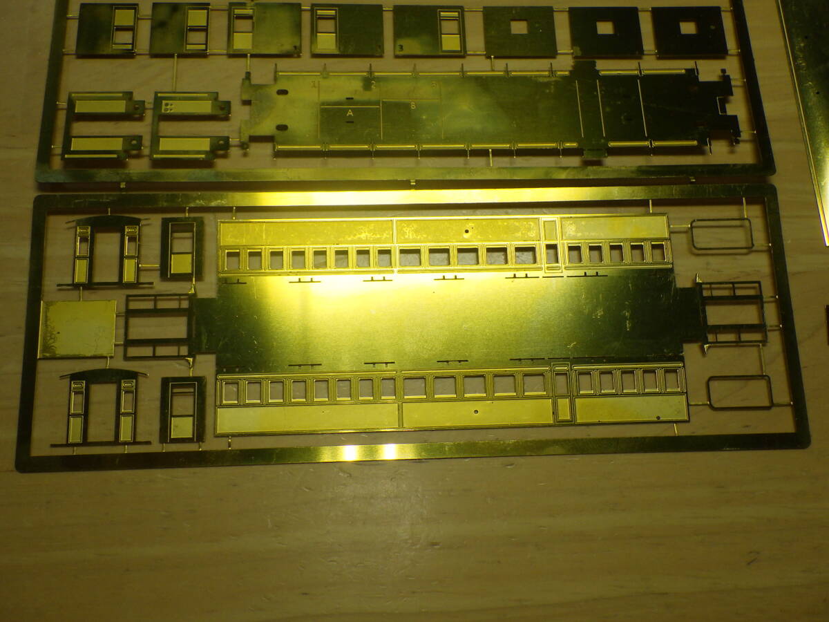 ジャンク No.7　メーカー不明　金属キット　5号御料車　　お召列車　　旧型客車　　　　国鉄　JR　旧型客車　　御料車　_画像3