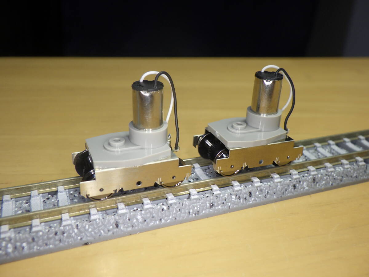 No.23 ワールド工芸 キヤ97用 Nゲージ モーター付き動力台車 動作確認済み 2個 キヤ97 HOナロー 9mm_画像1