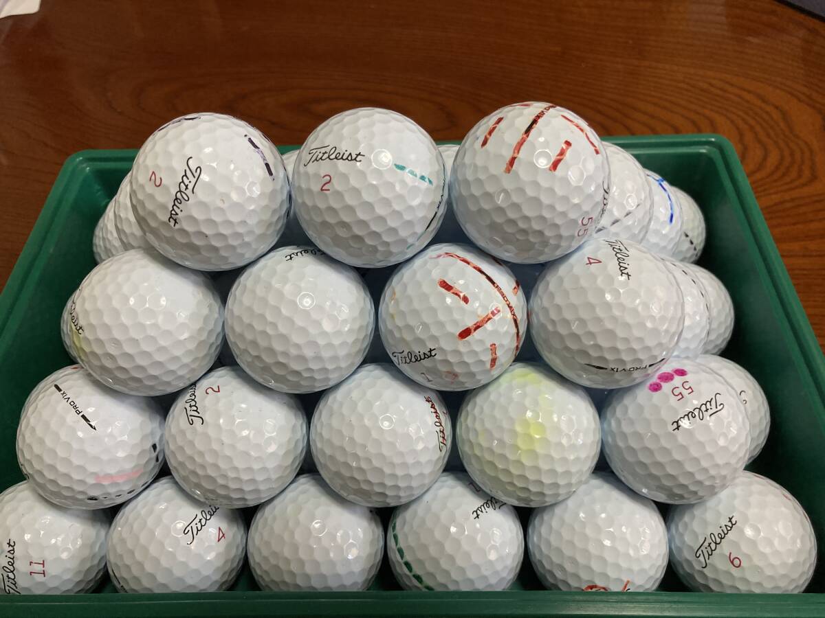 2025　タイトリスト　PRO　V1ｘ　ホワイト　マジック付き　50個_画像1