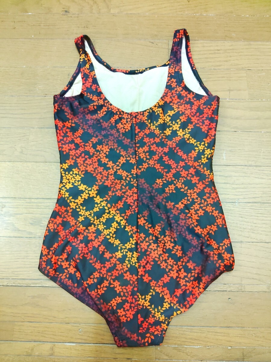 アリーナ　水着　Oサイズ_画像3