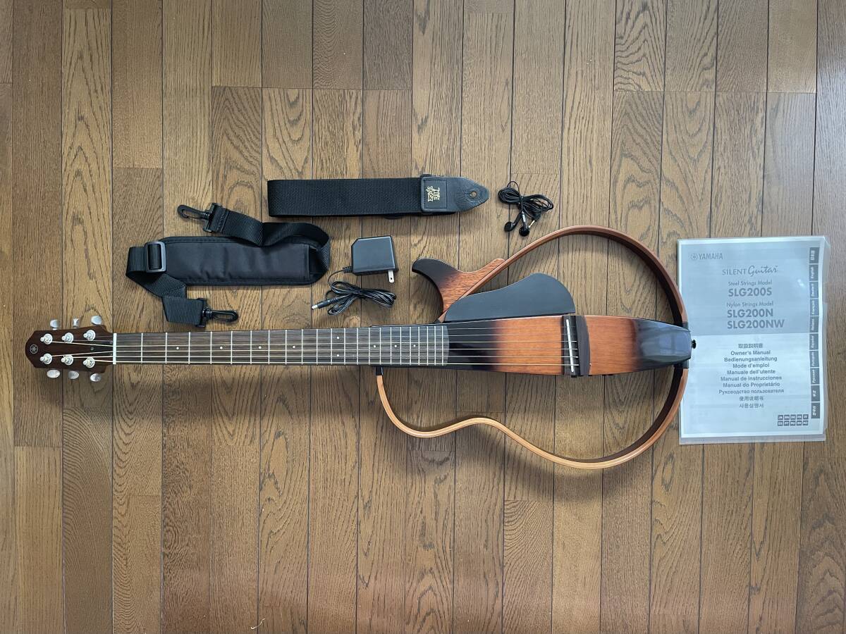 YAMAHA ヤマハ　サイレントギター　SLG200S アコースティックギター　ギターケース付き_画像1
