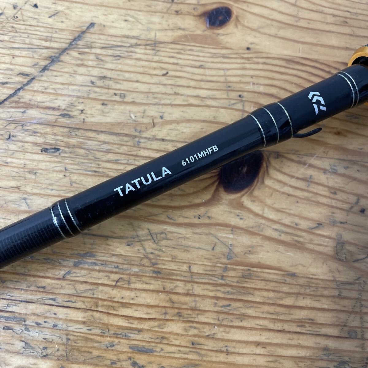 UTT494 ダイワ バス釣り ロッド タトゥーラ 6101MHFB-K 竿 _画像1