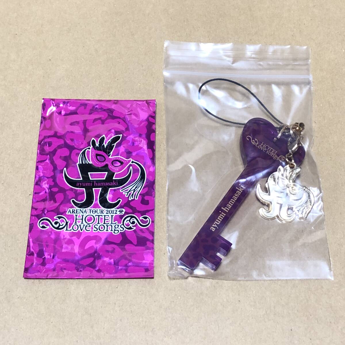 浜崎あゆみ　ayumi hamasaki ARENA TOUR 2012 A　HOTEL Love songs　キーストラップ　全5種　未使用　★★★送料無料★★★ 入手困難_画像3