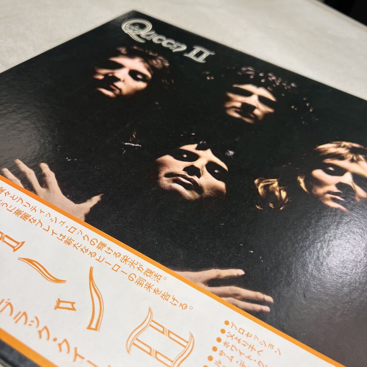 【アナログ盤】レア/国内盤/帯付/Queen/クイーン/Queen II/クイーン II /ホワイト・クイーンとブラック・クイーンの啓示/レコード/P-10119E_画像4