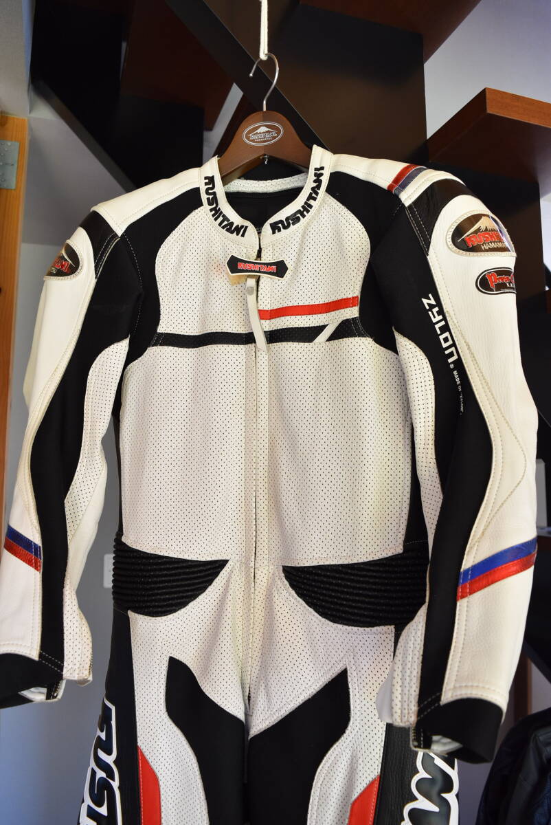 クシタニ　MFJ公認　レーシングスーツ　Lサイズ　転倒無し　使用少ない　未転倒　プロトコアレザー　ザイロン　KUSHITANI　革ツナギ_画像3