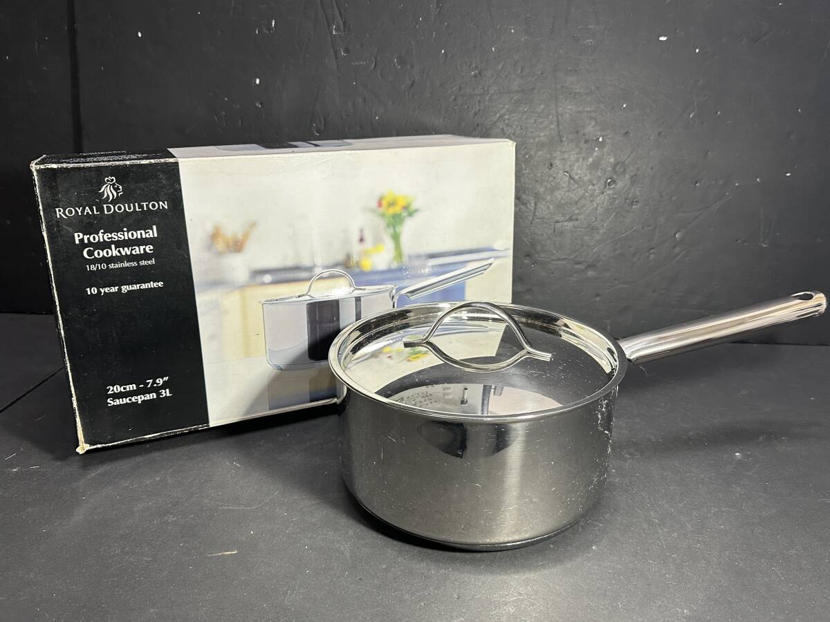 ★格安出品！！ 当時物 現状品 ROYAL DOULTON ロイヤルドルトン 18/10ステンレス 片手鍋 20㎝ 3L 調理器具 箱付き 雑貨 蓋付き KZ731_画像1