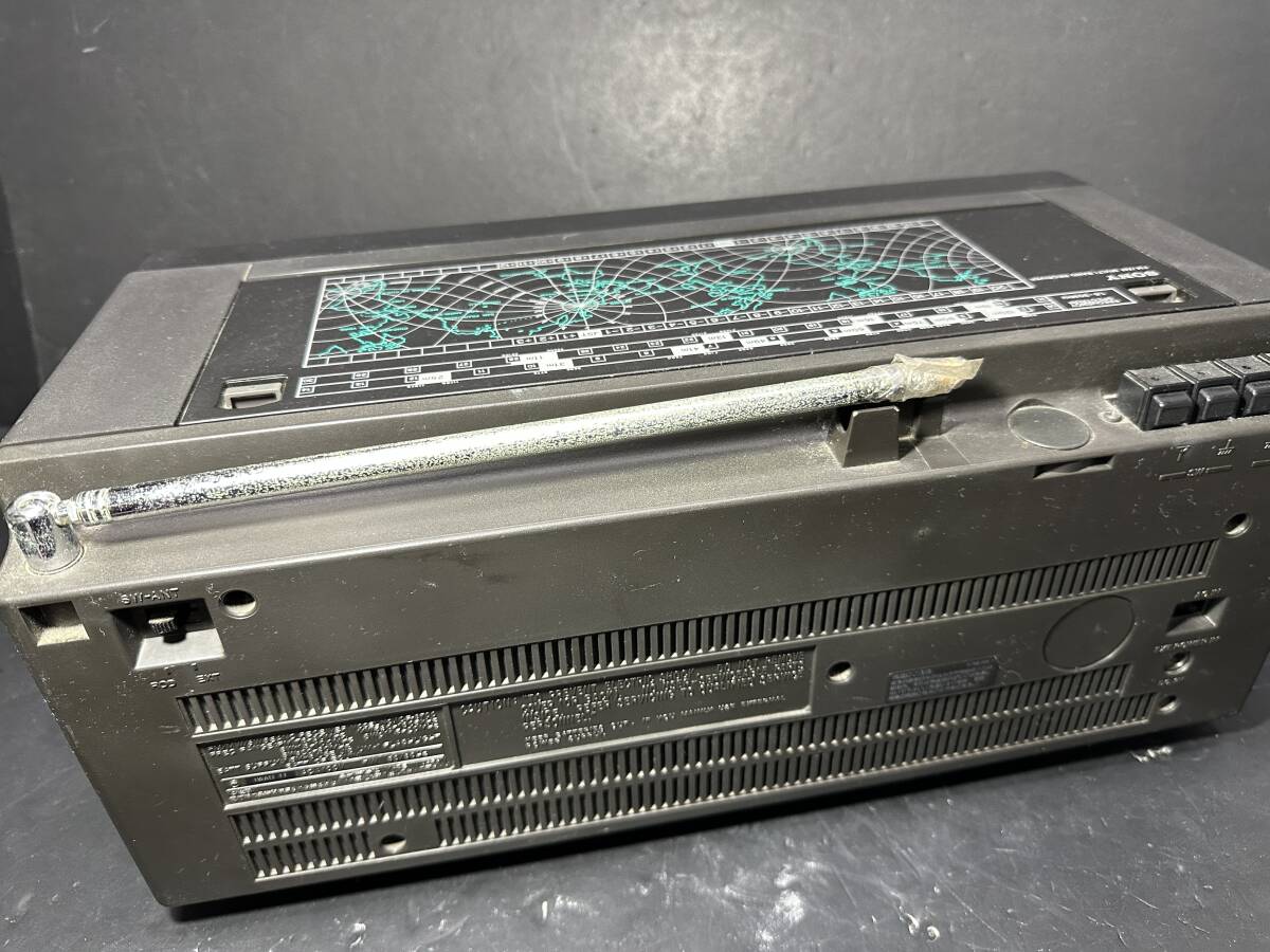 ★コレクター必見！！ 当時物 現状品 動作品 訳有 SONY ICFー6700 FM/AM マルチバンドレシーバー ラジオ受信機 ビンテージ 音響機器 KZ777_画像7