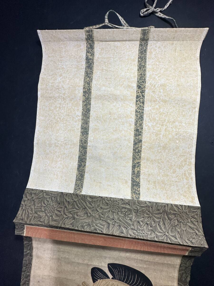 ★コレクター必見！！ 当時物 現状品 ビンテージ 掛軸 浮世絵? 美人図 勝川春扇? 在銘 壁飾り インテリア 雑貨 詳細不明 美術 レトロ KZ760_画像2