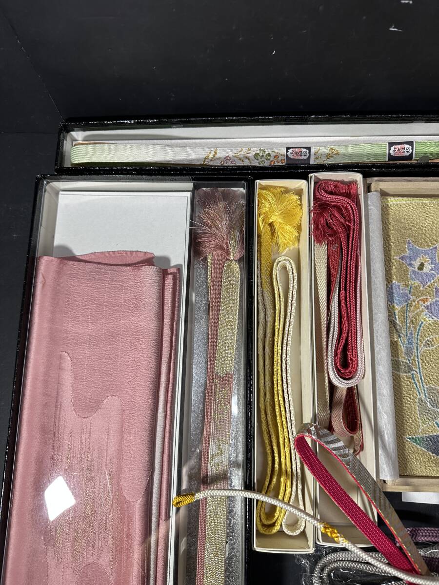 ★コレクター必見！！ 現状品 未使用多 帯紐 足袋 インナー等 和装小物 和装用具 まとめ売り ビンテージ アクセサリー お洒落 収納 KZ776_画像2