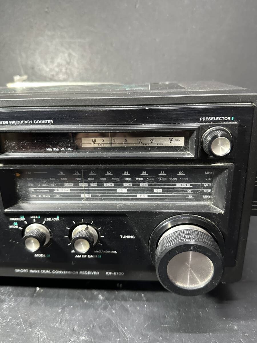 ★コレクター必見！！ 当時物 現状品 動作品 訳有 SONY ICFー6700 FM/AM マルチバンドレシーバー ラジオ受信機 ビンテージ 音響機器 KZ777_画像4