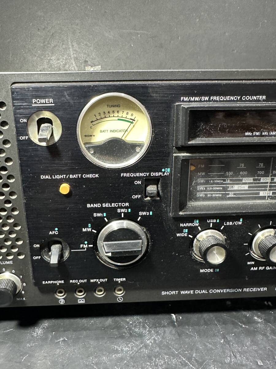 ★コレクター必見！！ 当時物 現状品 動作品 訳有 SONY ICFー6700 FM/AM マルチバンドレシーバー ラジオ受信機 ビンテージ 音響機器 KZ777_画像3
